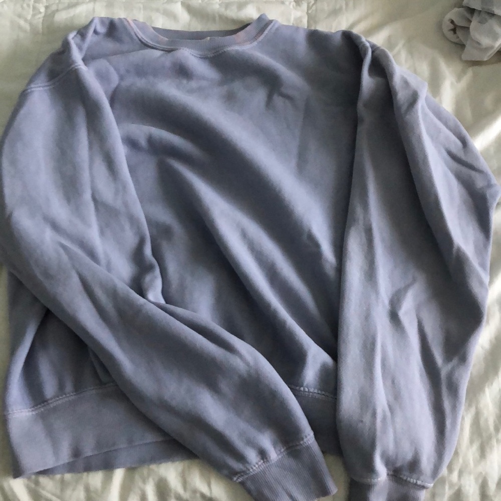 brandy melville sweater *MUST GO*